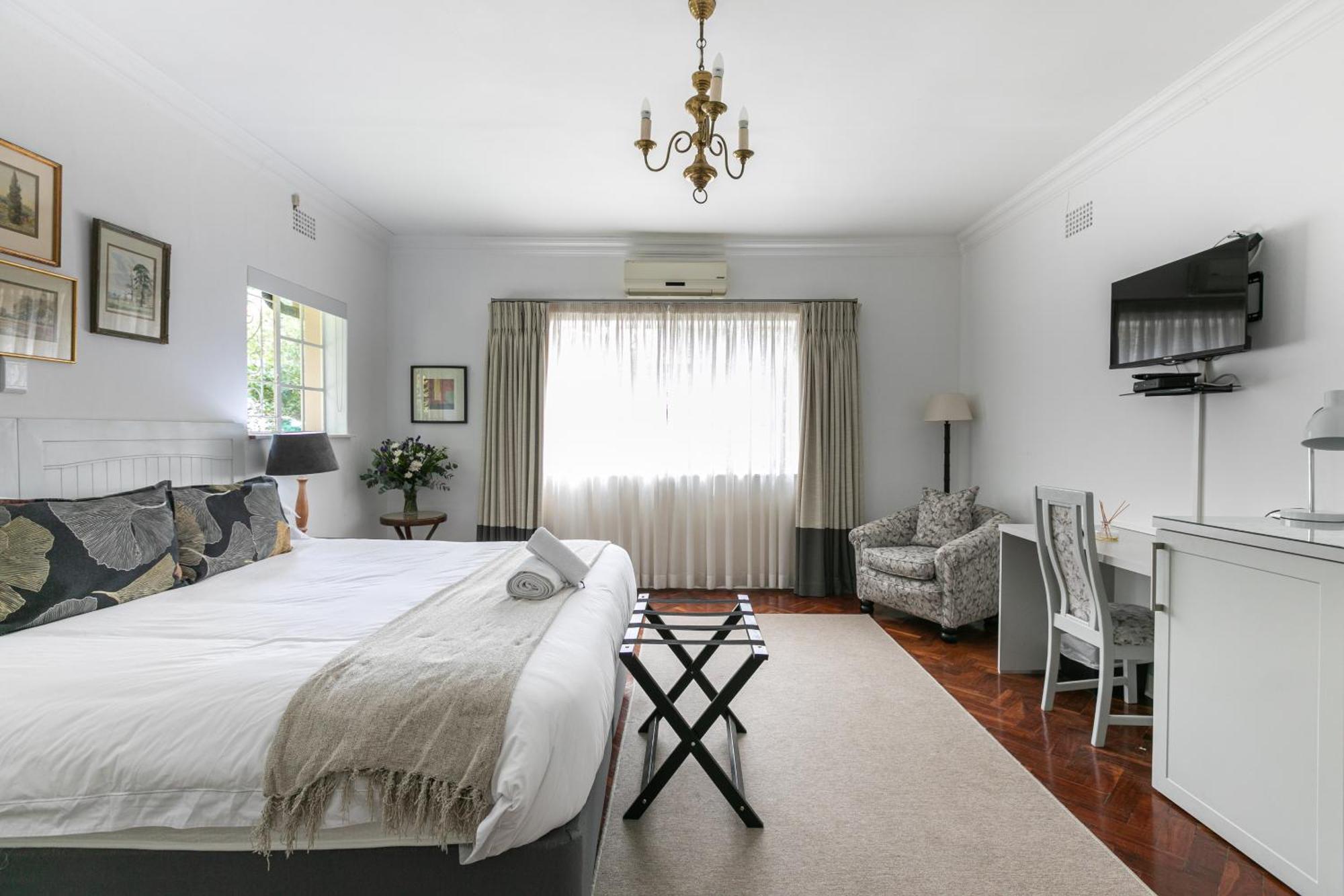 Emmarentia Guest House Йоханнесбург Экстерьер фото